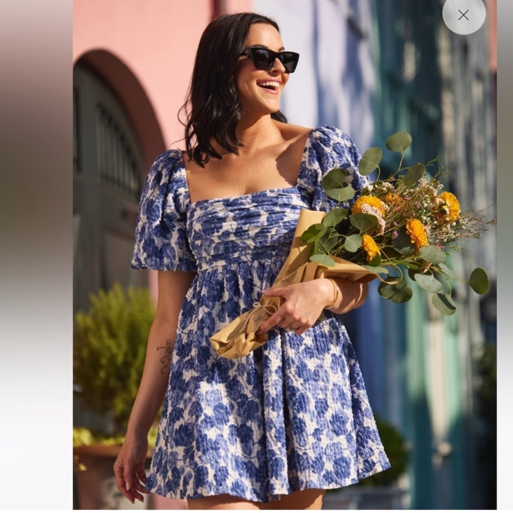 Abercrombie & Fitch AF x TIA BOOTH EMERSON DRESS 💙